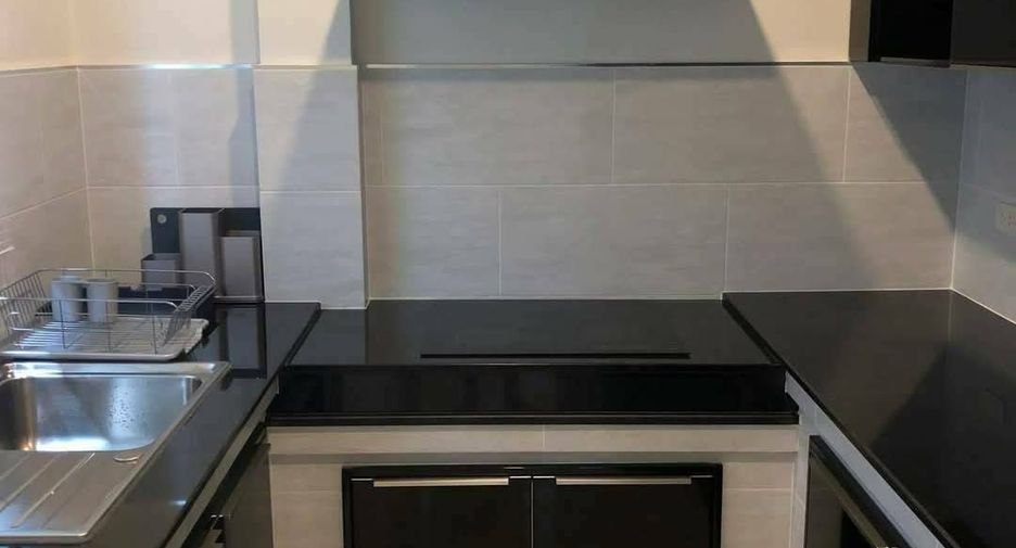 For sale and for rent 4 bedrooms house in Prawet, Bangkok