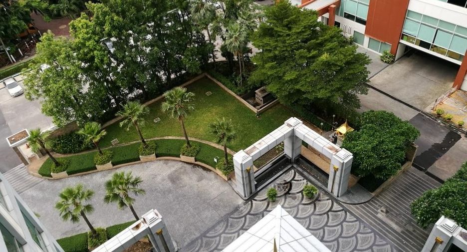 À vendre 2 chambres condo à Sathon, Bangkok