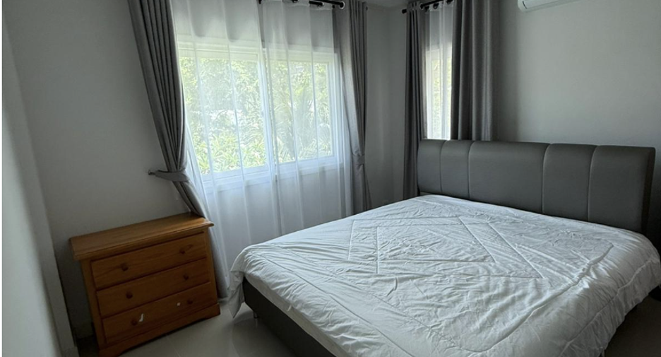 For sale and for rent 4 bedrooms villa in Mueang Phuket, Phuket