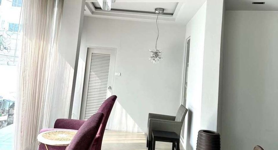 For rent 1 bed retail Space in Khlong Toei, Bangkok