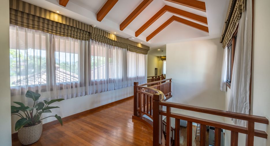 For sale 4 bedrooms villa in Thalang, Phuket
