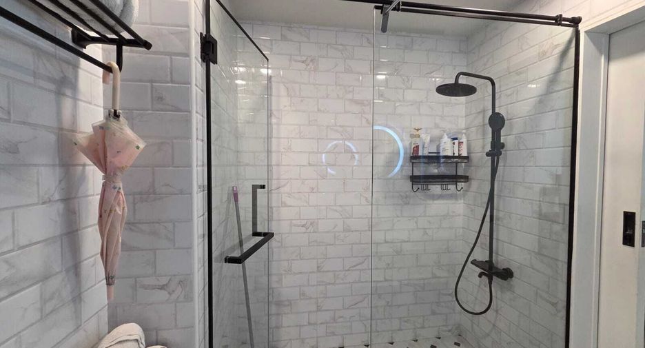 Продажа и аренда 1 кровать кондо в Щаттхана, Бангкок