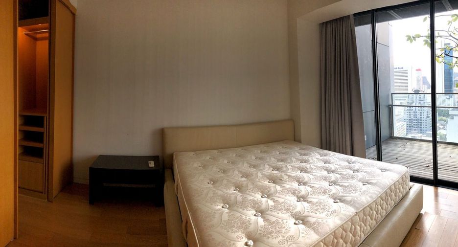 For rent 2 bedrooms condo in Sathon, Bangkok