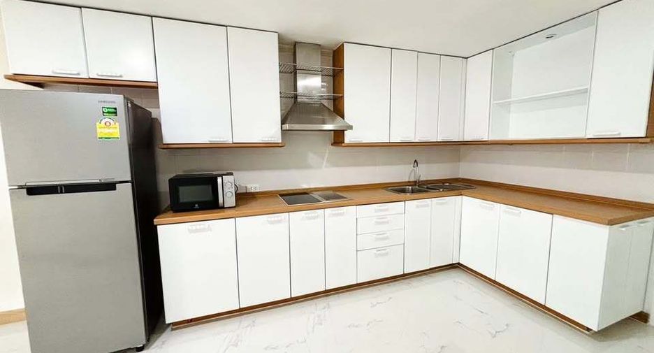 For rent 2 ベッドルーム condo in Khlong Toei, Bangkok