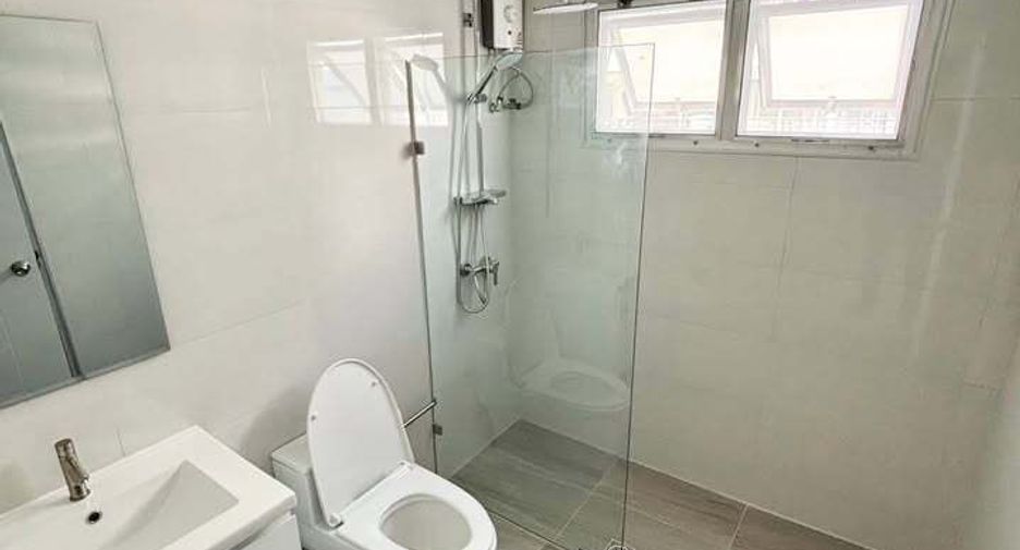 For rent 2 ベッドルーム condo in Khlong Toei, Bangkok