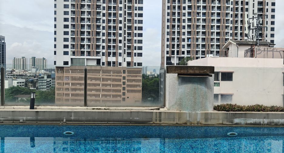 For sale 1 bed condo in Phaya Thai, Bangkok
