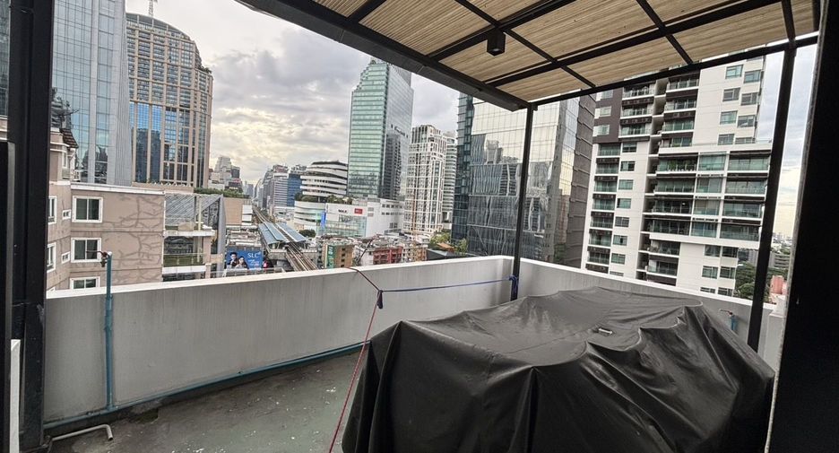 For rent office in Khlong Toei, Bangkok