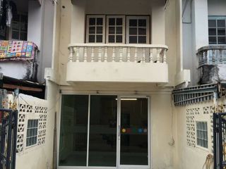 For sale 2 bedrooms townhouse in Min Buri, Bangkok