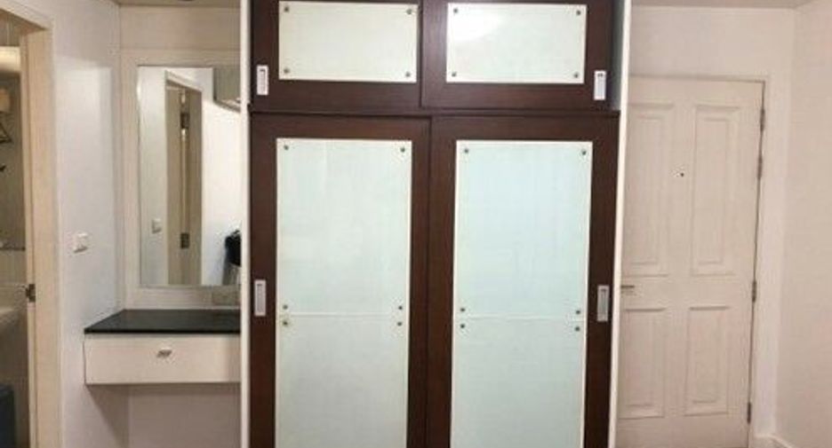 For sale studio condo in Samphanthawong, Bangkok
