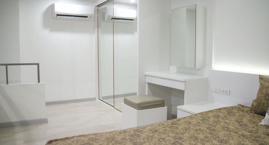 À louer 1 chambre condo à Sathon, Bangkok
