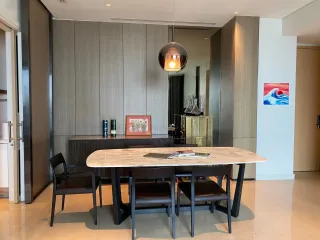 For rent 3 bedrooms condo in Pathum Wan, Bangkok