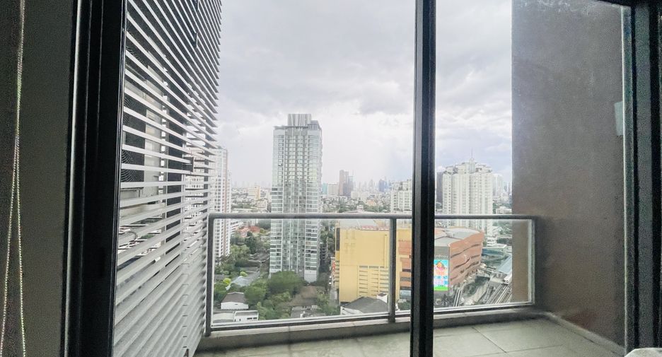 For sale 2 bedrooms condo in Khlong Toei, Bangkok