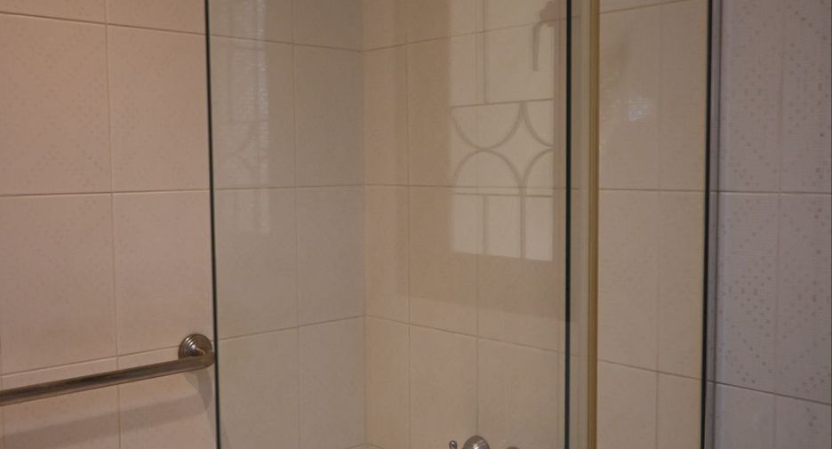For rent 1 bed condo in Khlong San, Bangkok