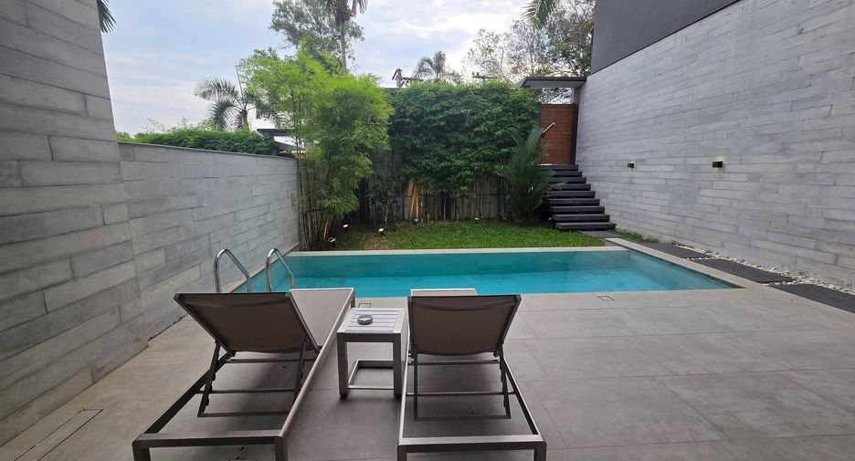 For rent 3 bedrooms villa in Mueang Phuket, Phuket
