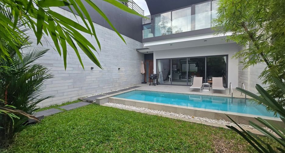 For rent 3 bedrooms villa in Mueang Phuket, Phuket