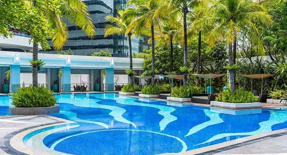 For rent 3 bedrooms condo in Khlong Toei, Bangkok