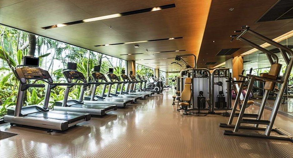 For rent 3 bedrooms condo in Khlong Toei, Bangkok