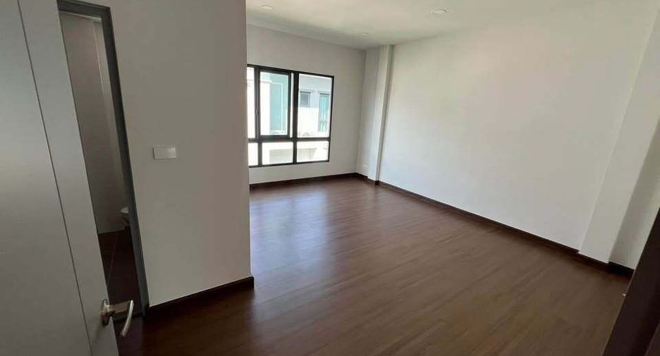 For rent 4 bedrooms house in Sai Mai, Bangkok