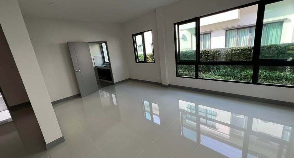 For rent 4 bedrooms house in Sai Mai, Bangkok