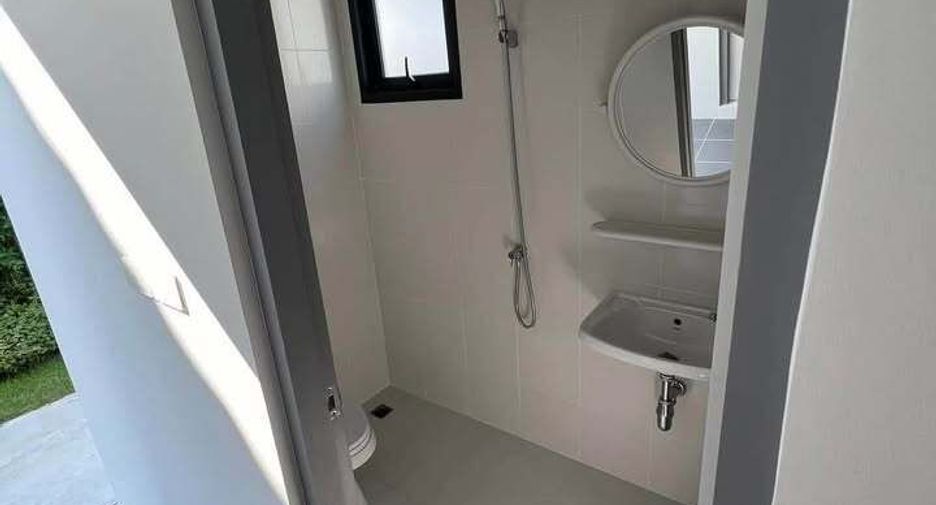 For rent 4 bedrooms house in Sai Mai, Bangkok