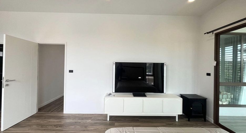 For rent 4 ベッドルーム condo in Bang Kapi, Bangkok