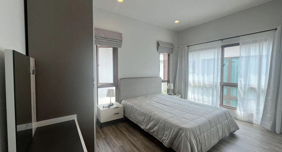 For rent 4 ベッドルーム condo in Bang Kapi, Bangkok