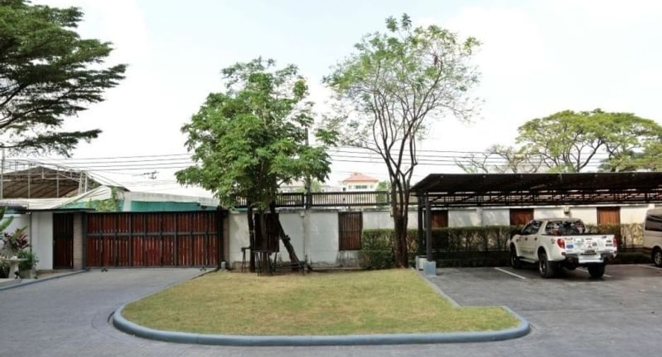 For sale 4 ベッドルーム house in Prawet, Bangkok