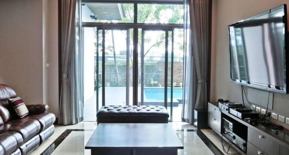 For sale 4 ベッドルーム house in Prawet, Bangkok