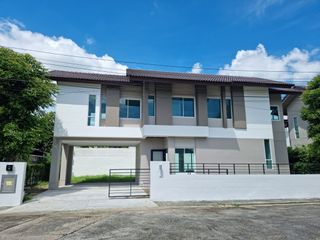 出售 3 卧室 独立屋 在 Khan Na Yao, 曼谷