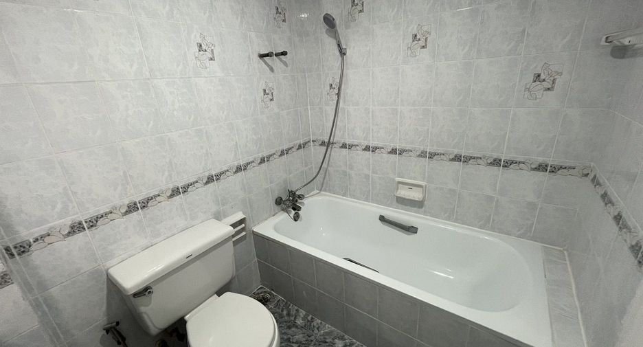 For rent 1 bed condo in Sathon, Bangkok