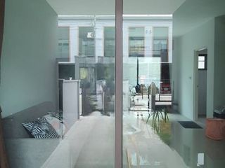 Casa adosada en venta de 3 habitaciones en Bang Sao Thong, Samut Prakan