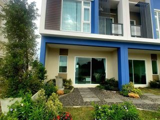 Продажа 3 спальни таунхаус в Кхлонг Сам Ща, Бангкок