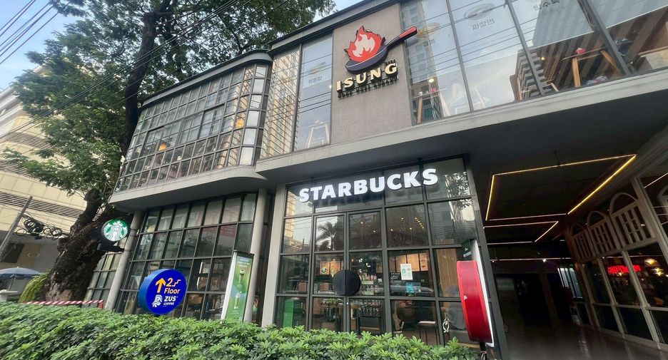 For rent retail Space in Watthana, Bangkok