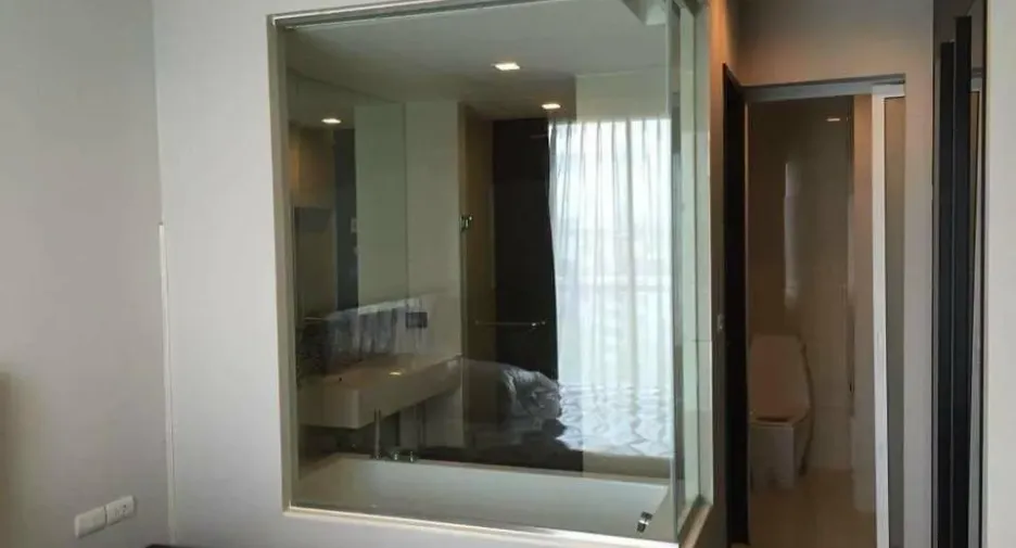 For rent 1 bed condo in Khlong Toei, Bangkok