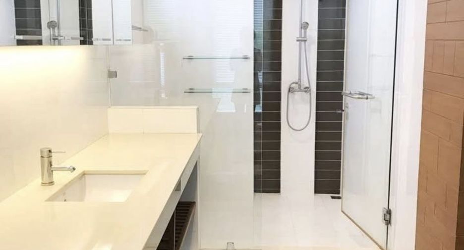 For rent 3 bedrooms house in Wang Thonglang, Bangkok