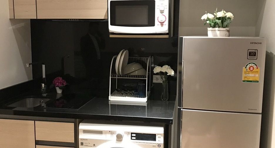 For rent 1 bed condo in Khlong Toei, Bangkok