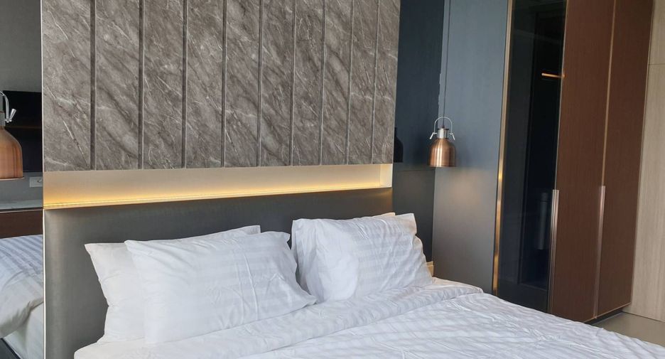 For rent 1 bed condo in Pathum Wan, Bangkok