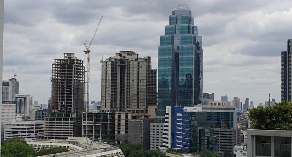 For rent 1 bed condo in Pathum Wan, Bangkok