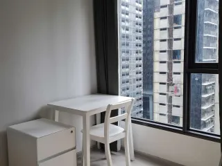 À louer studio condo à Huai Khwang, Bangkok