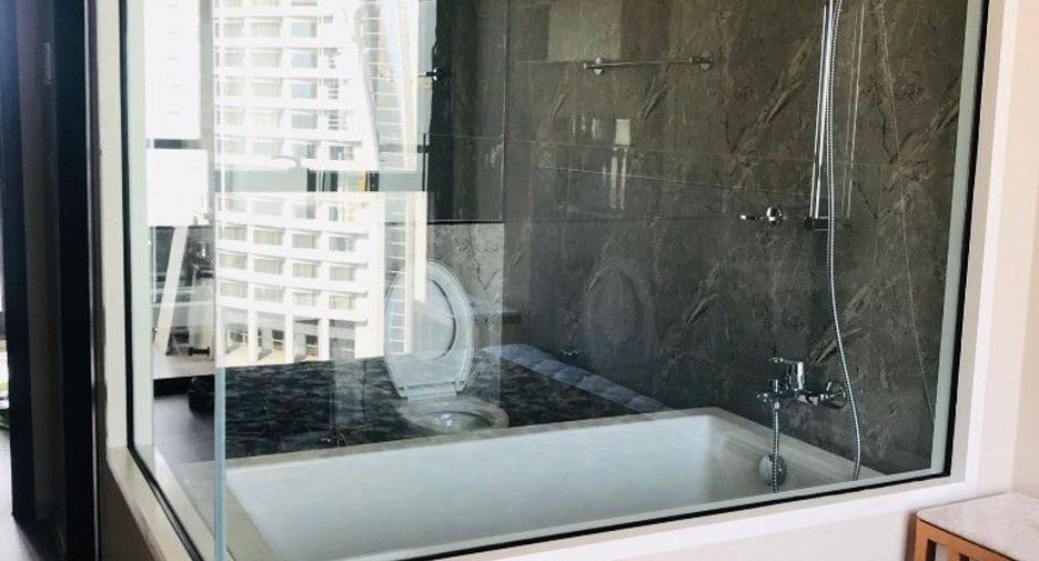 For rent 2 bedrooms condo in Khlong Toei, Bangkok