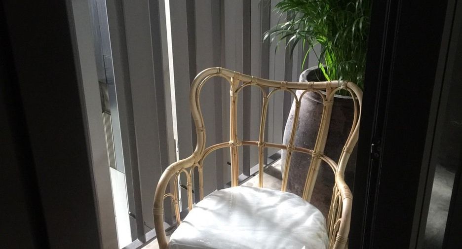 For rent 3 bedrooms condo in Sathon, Bangkok
