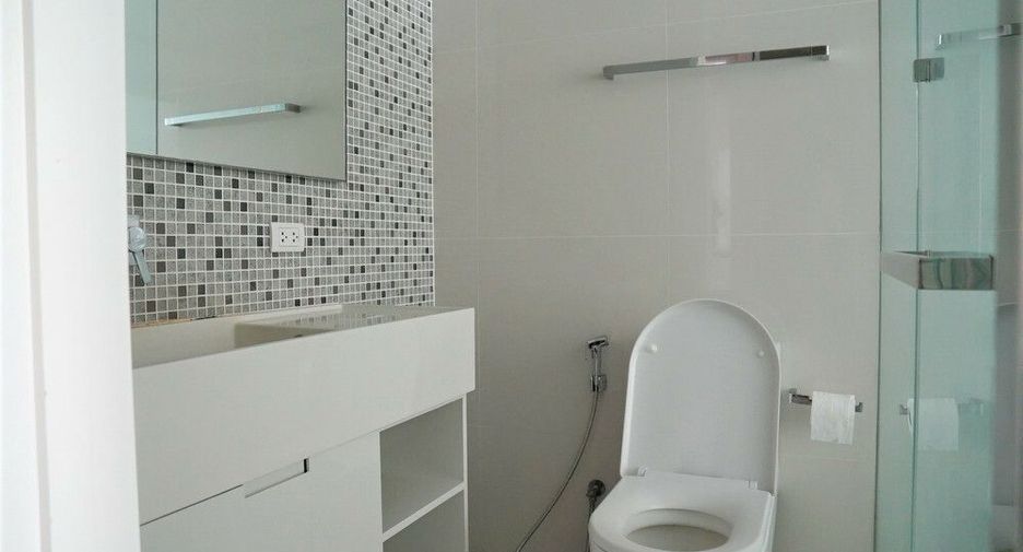 Аренда 2 спальни кондо в Щаттхана, Бангкок