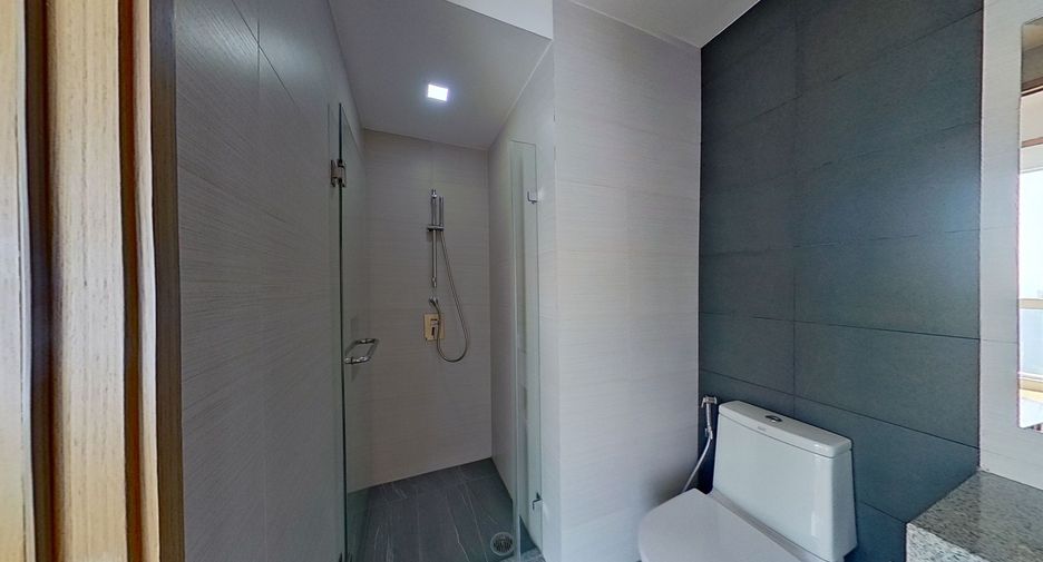 À vendre 2 chambres condo à Khlong Toei, Bangkok