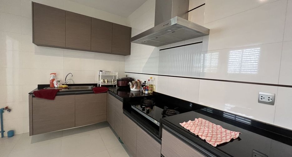 For sale 4 bedrooms house in Bang Phli, Samut Prakan