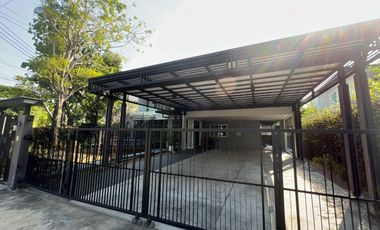 For sale 4 bedrooms house in Bang Phli, Samut Prakan