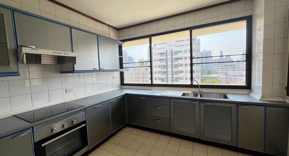 À vendre 4 chambres condo à Watthana, Bangkok