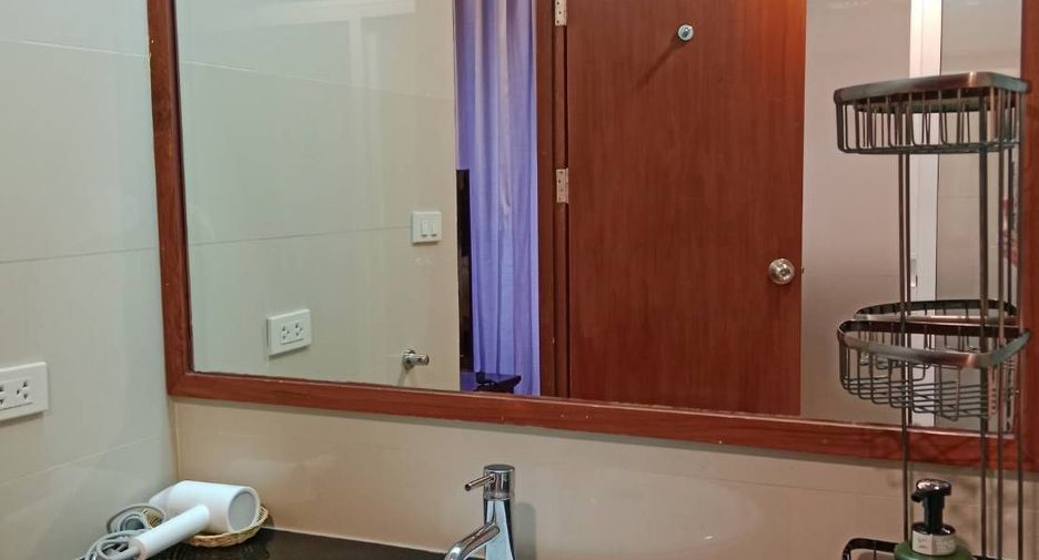 À vendre 4 chambres condo à Watthana, Bangkok