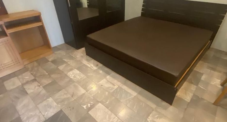 For rent 2 bedrooms condo in Sathon, Bangkok