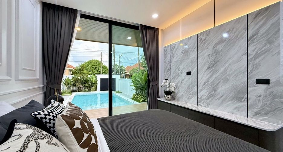 For sale 3 bedrooms villa in Mueang Phuket, Phuket