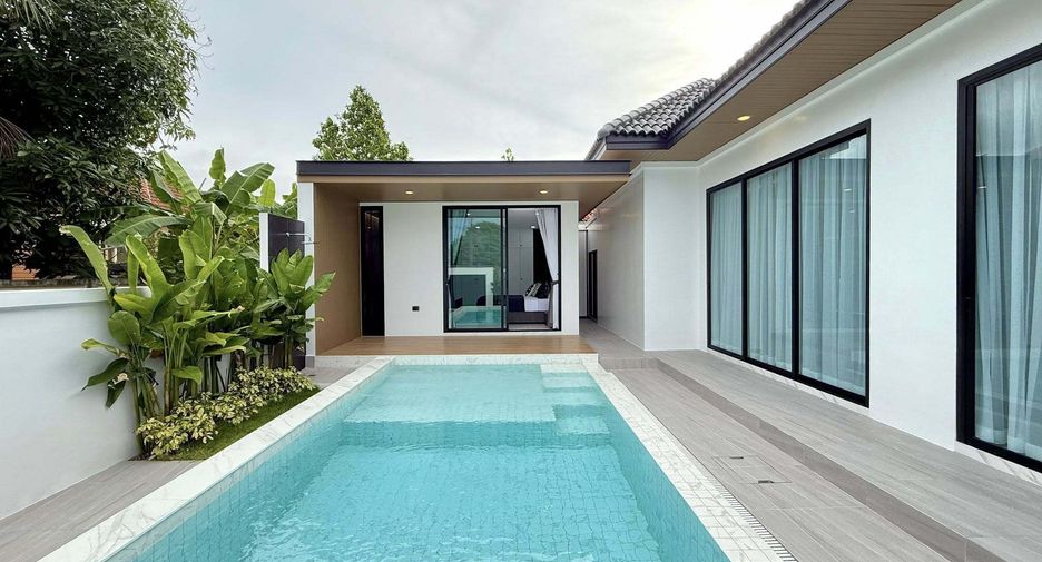 For sale 3 bedrooms villa in Mueang Phuket, Phuket